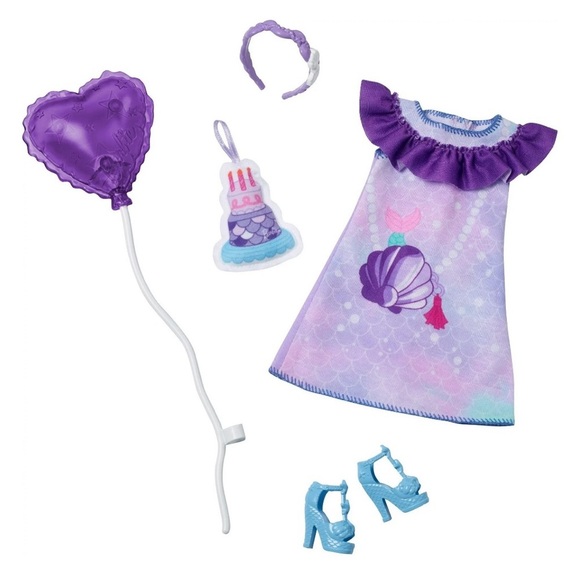 My First Barbie Fashion Packs Beach & Birthday Clothes & Accessories - Picture 3 of 6